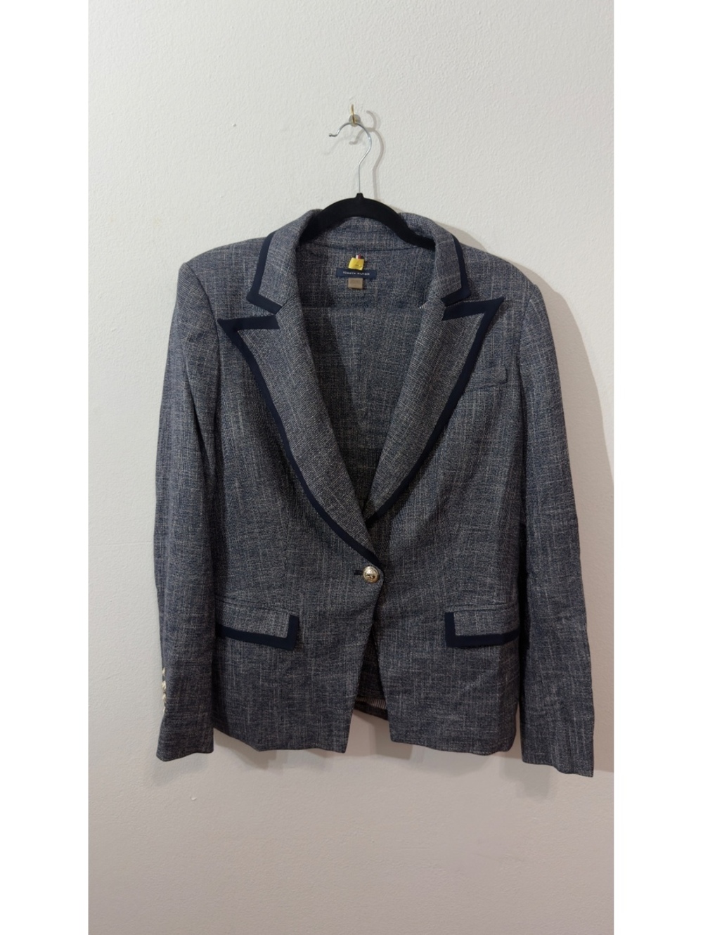 Tommy Hilfiger Suit Women's Slim Fit Pinstripe blazer